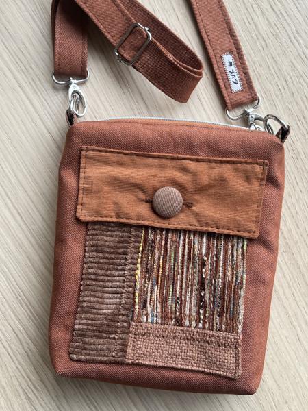 "Flickenwerk I mit Tasche" - MOKKABRAUN